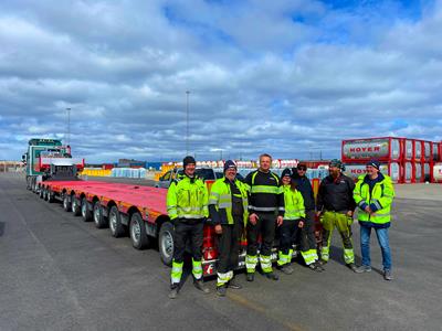 Uddevalla Specialtransporter AB aus Schweden liebt Herausforderungen genauso wie wir es tun.