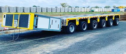The APMC vehicle can be used in three modes what offers enormous flexibility: a trailer mode, an assist mode to support a truck on public road, and a classic self-propelled trailer mode.