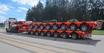 A long journey lies ahead for these two 8-axle MultiMAX lowbeds by Faymonville.