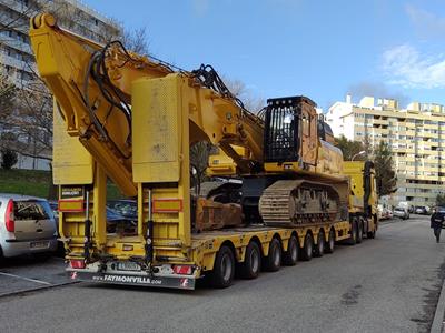 This new hydraulically steered 7-axle MultiMAX low loader from Portuguese company Costa Almeida demolições has gathered some serious mileage over a short period of time.