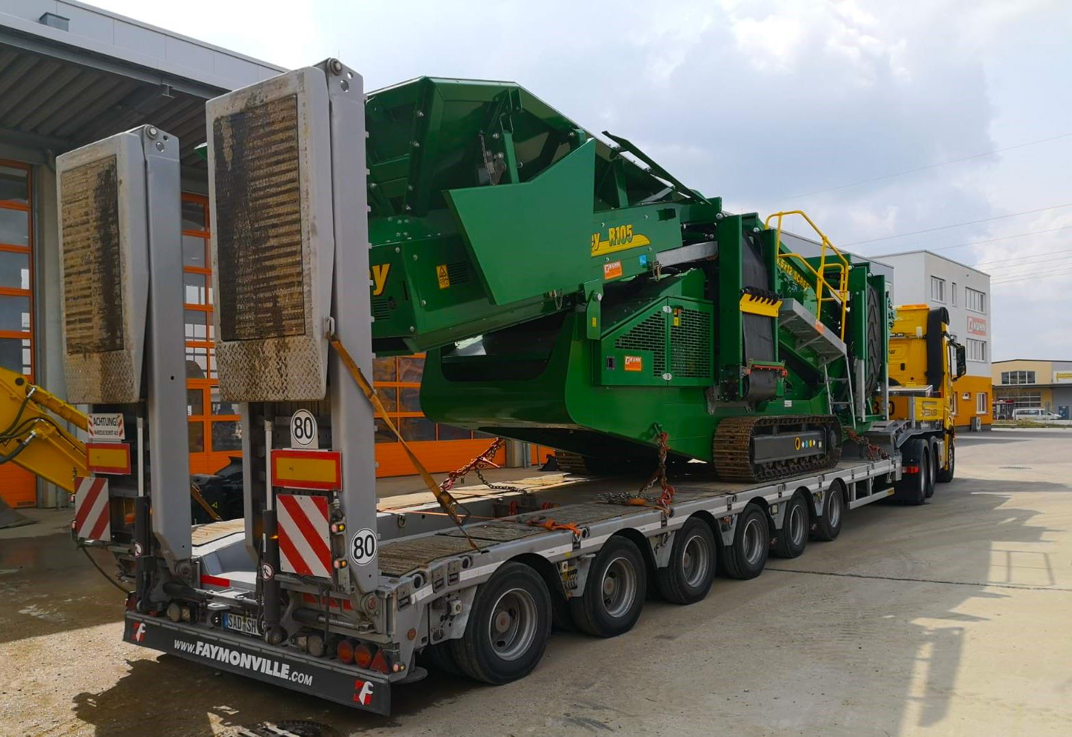 Seebauer accomplit des tâches de transport de charges lourdes grâce à la  semi-remorque surbaissée MultiMAX à 6 essieux - Remorques Faymonville -  Véhicules pour le transport exceptionnel