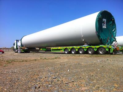 The MultiMAX semi-trailer is the economical and flexible solution for the energy sector 