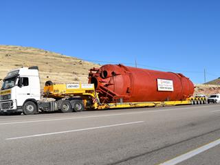 MegaMAX lowbed trailer in action in Turkey