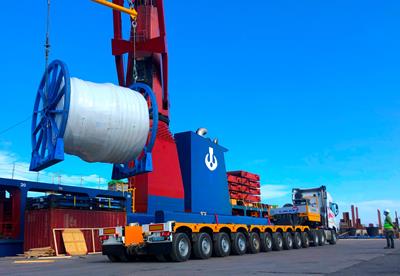 Large components for a gas project have started to arrive in Mozambique and are partly stored in Maputo in the South of the country.