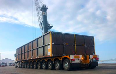 Terwijl de haspels met een hoogte van meer dan 5 meter 65 ton wegen, kunnen de afzonderlijke kettingen en hun stalen bakken tot wel 150 ton wegen.