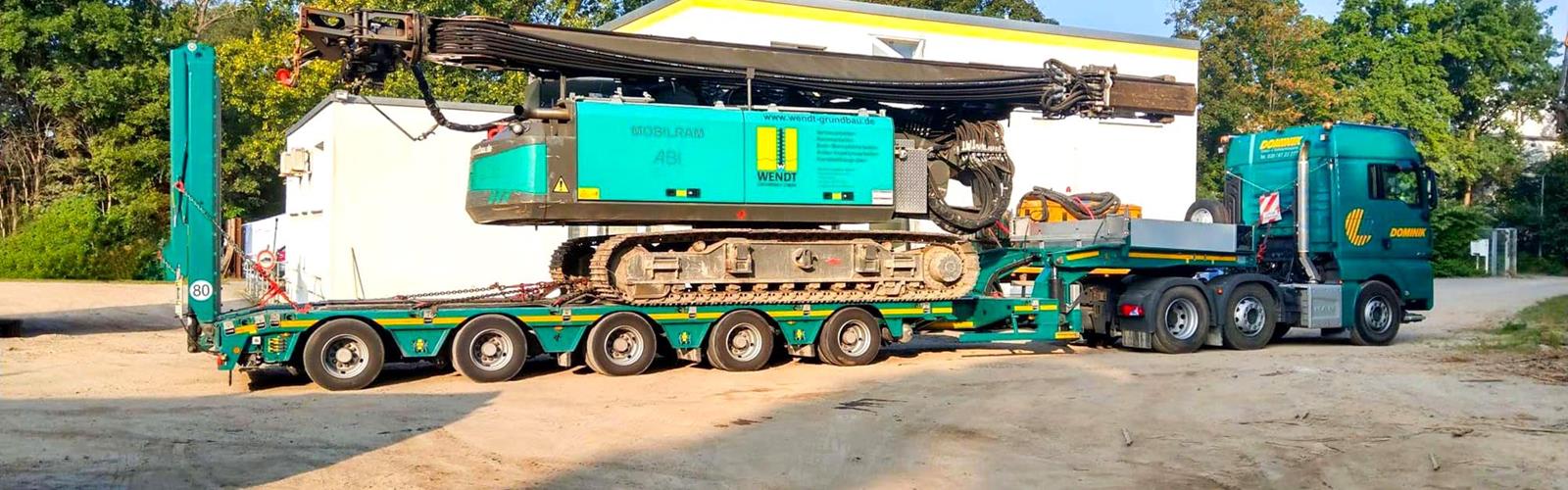 At Dominik Schwer- & Tiefladertransporte from Berlin-Tretow, one project follows the next for its 5-axle MultiMAX semi low-loader.