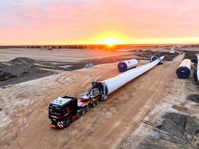 For the global player Mammoet, Faymonville delivered some new self-steering trailer combinations with rotor blade adapters.