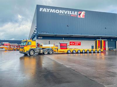 Lorban took a step forward with the acquisition of an 8-axle MultiMAX PA-X, with pendle-axles and a low loading height. This is the first semi-trailer with this number of PA-X axles and an extension.