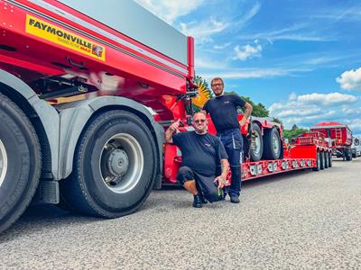 Vielen Dank an das Onroad-Team für das Vertrauen und den Fahrern allzeit viel Vergnügen mit diesen Neufahrzeugen von Faymonville.