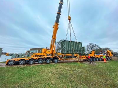 Firma M.J. van Riel zrealizowała pomyślnie dziewiczy transport naczepą niskopodwoziową CombiMAX