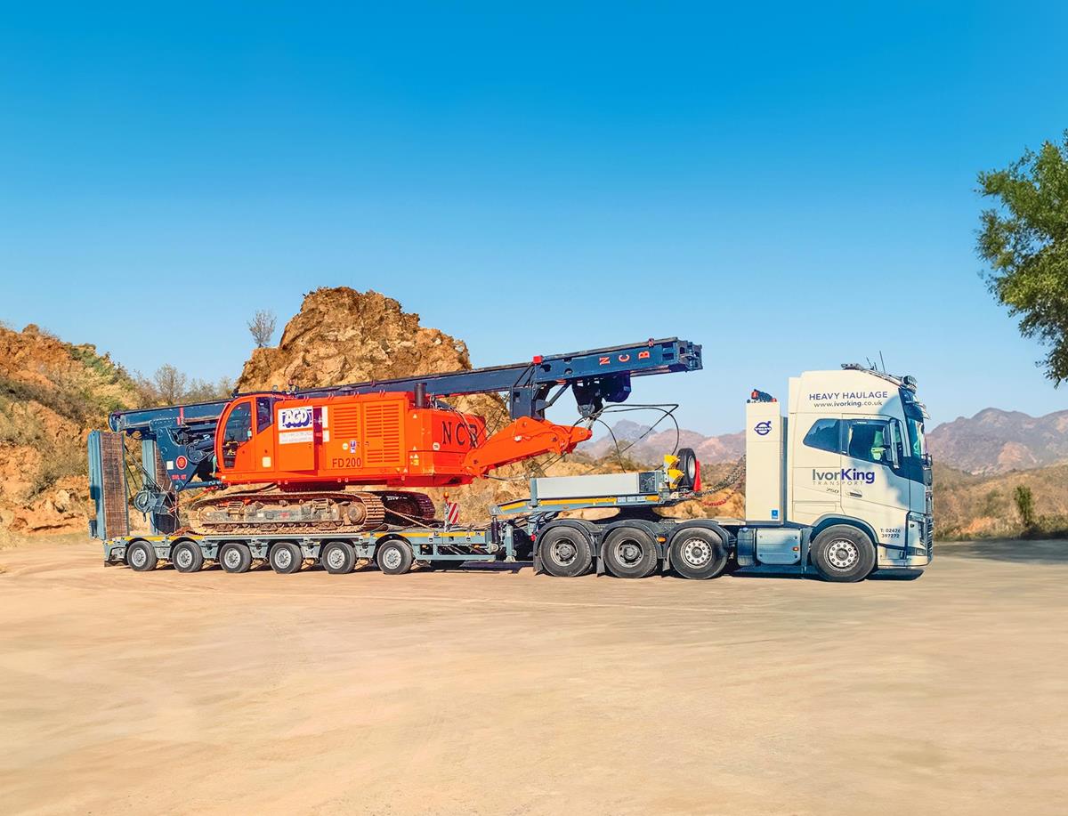 Semi-low loader with low pendle-axle - MultiMAX PA-X