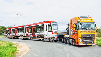 Van der Vlist with CombiMAX power by Faymonville for railway projects