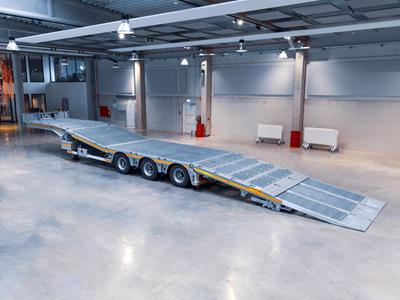 Im Zusammenspiel mit dem hydraulischen Hebebett ist sie speziell für den flexiblen Transport von Hebetechnik entwickelt worden.