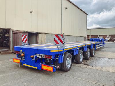 A set of three WingMAX telescopic trailers for XXL wind blade transport has been delivered to TH. Giannakos Cranes and Special Transportation in Greece.