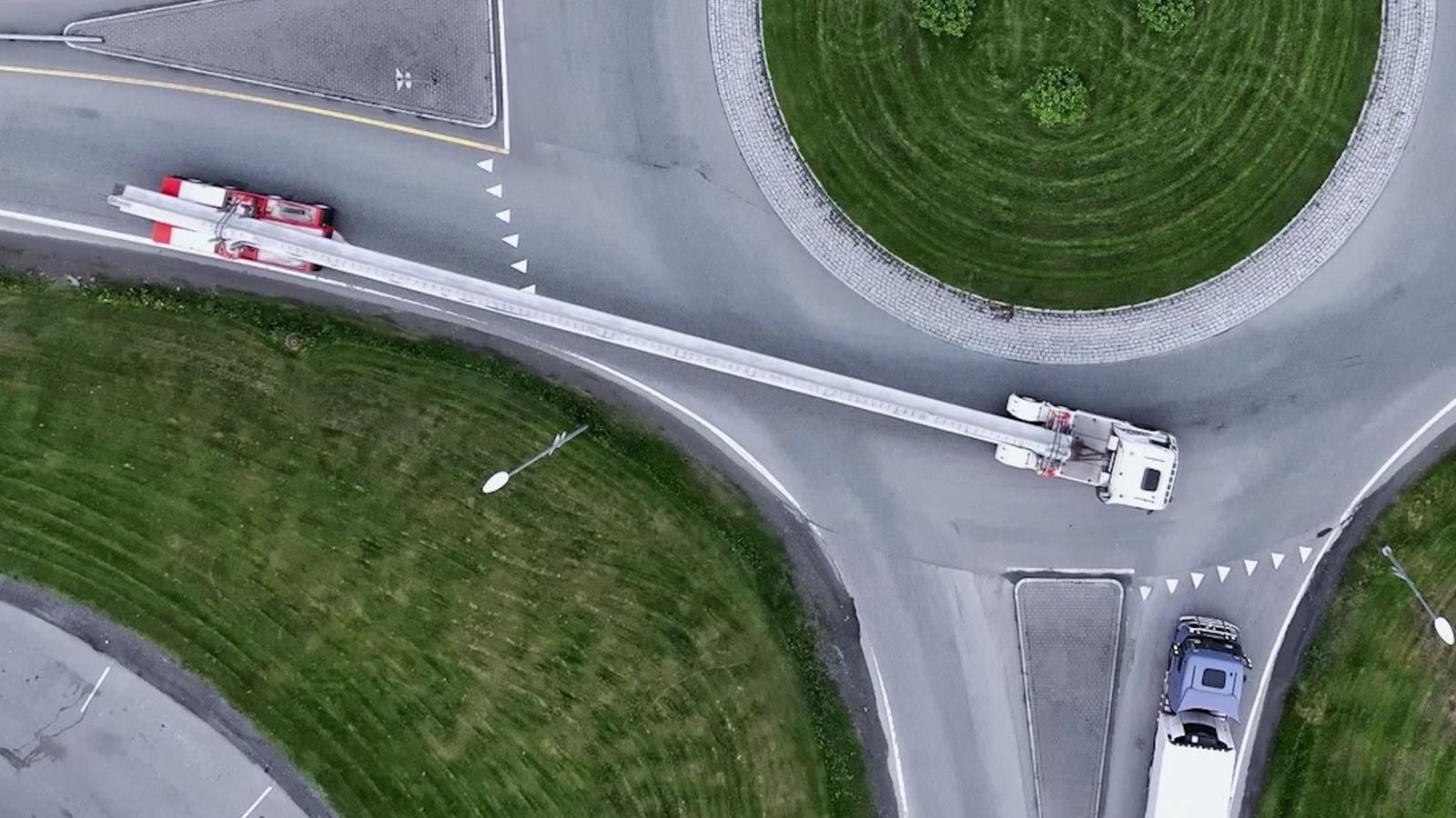 Overhalla transports precast beams