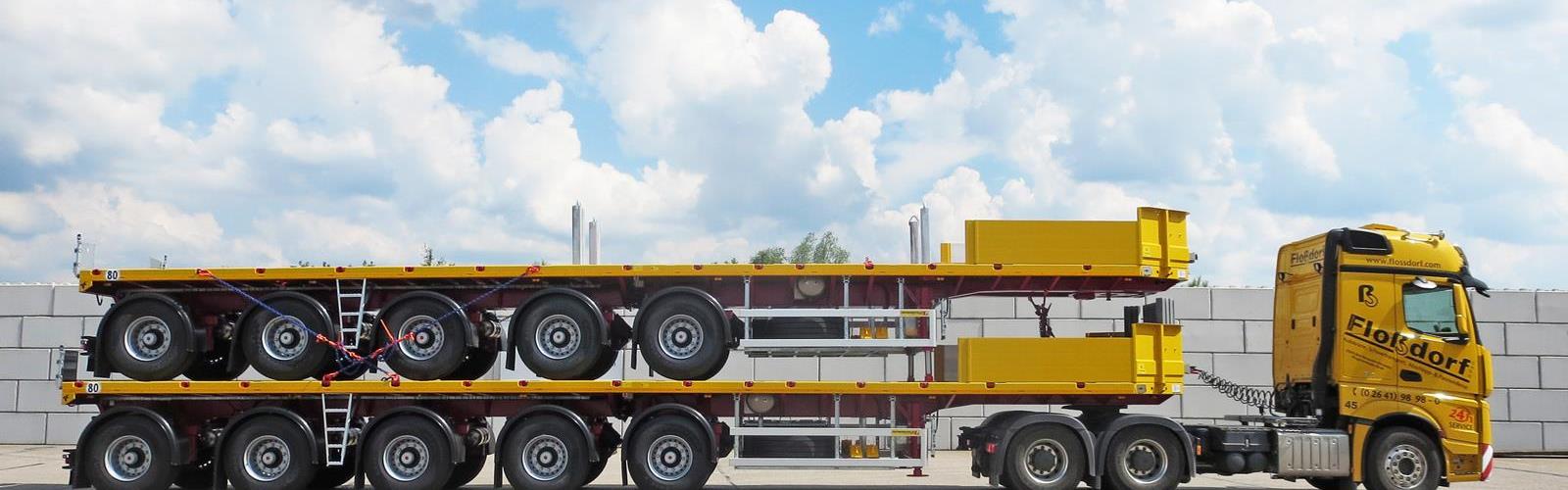 Flossdorf mit Ballast unterwegs