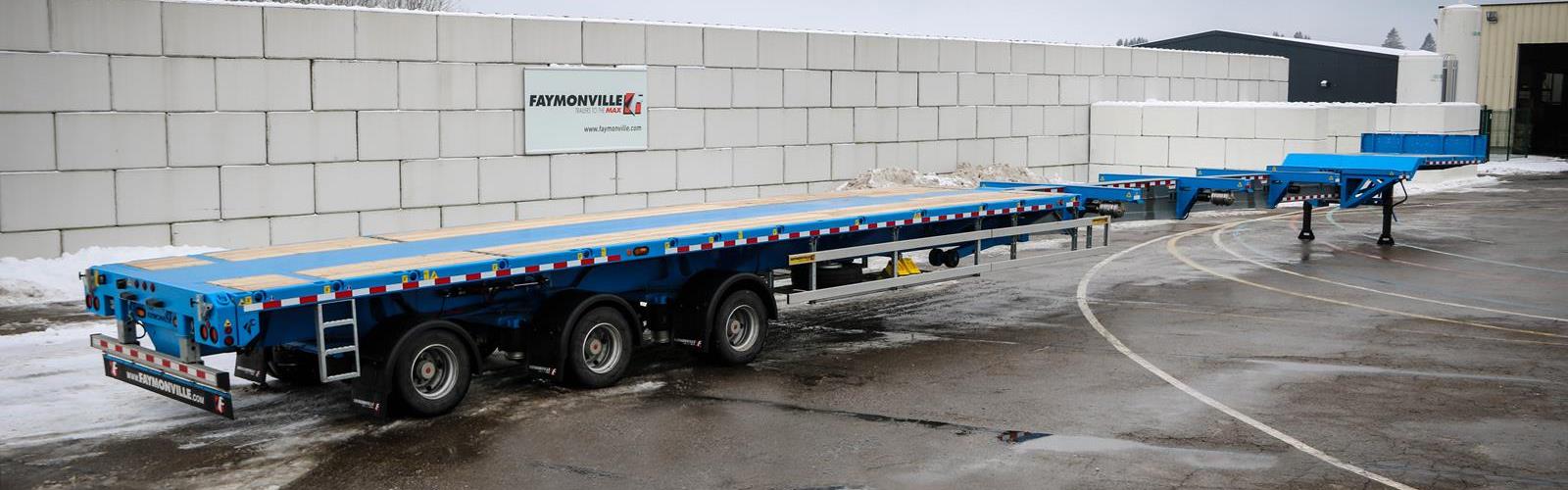 New for North America: the TeleMAX 4-stage stretch blade trailer with rear pull-out