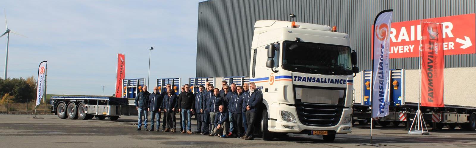 Due to its extending loading platform, the TeleMAX flatbed semi-trailer is ideally suited for the transport of particularly long or bulky loads.