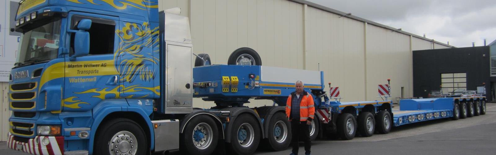 Un porte-engin extra-surbaissé VarioMAX 3+5 pour Martin Wittwer AG