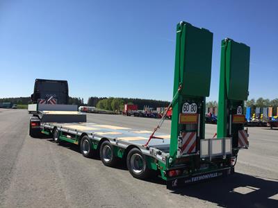 A MultiMAX stepframe trailer for railway works