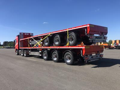 These two extendable flatbed trailers strengthen the fleet of HTS Transporte in Austria with immediate effect.