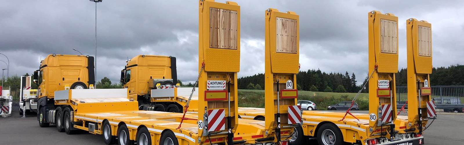 Die neuen Semi-Tieflader sind echte Allrounder für den Transport der betriebseigenen Baumaschinen der Firma Dallmann.